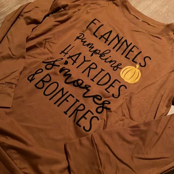 Fall sweater. Size M. New in bag. Burnt orange. - Picture 2 of 5